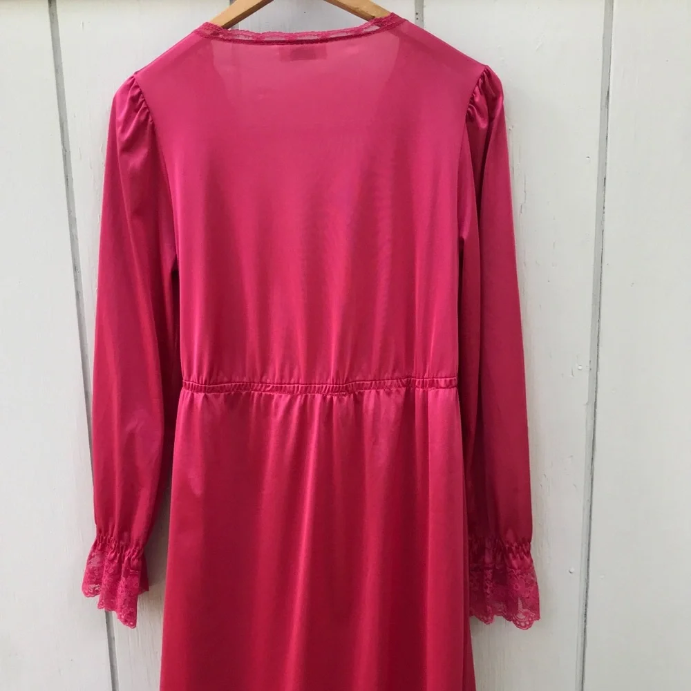 Vintage Pinehurst Satin Robe